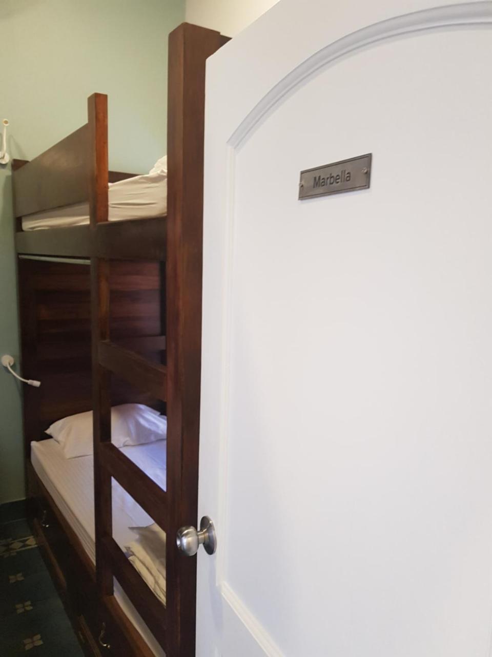 Micasa Hostels Pondicherry Bagian luar foto